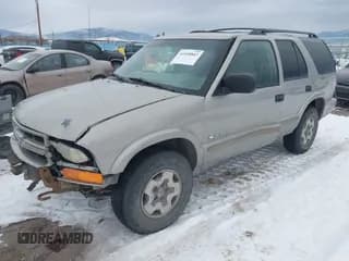 ✅ 2004 Chevrolet Blazer LS • VIN: 1GNDT13X74K145559 • Lot: 41458843. Wystawiony na IAAI z przebiegiem 156 824 mil. Bezpłatny archiwum sprzedaży aukcyjnych z USA i szczegółowy raport historii pojazdu na DreamBid. Zdjęcie 2.