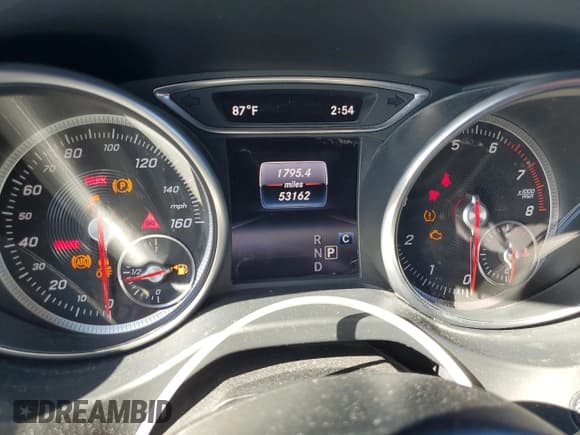 ✅ 2018 Mercedes-Benz CLA 250 • VIN: WDDSJ4EBXJN655591 • Лот: 82750545. Опубликован ранее на Copart с пробегом 53 162 миль. Бесплатный доступ к архиву аукционных продаж из США и подробный отчёт об истории автомобиля на DreamBid. Изображение 9.