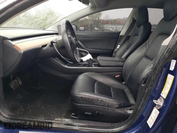 ✅ 2018 Tesla Model 3 Long Range Battery • VIN: 5YJ3E1EB2JF105401 • Lot: 83785725. Wystawiony na Copart z przebiegiem 93 976 mil. Bezpłatny archiwum sprzedaży aukcyjnych z USA i szczegółowy raport historii pojazdu na DreamBid. Zdjęcie 7.