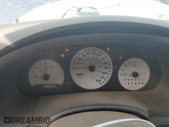 2005 Dodge Caravan SE с VIN 1D4GP25E55B315675, выставлен на аукционе Copart как лот 53794095 с пробегом 280 863 миль миль и Чистый • Clean title. История ставок и продаж доступна на DreamBid. Изображение 9.