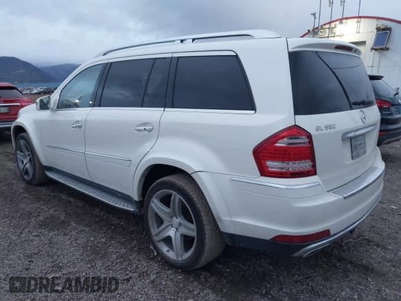 ✅ 2012 Mercedes-Benz GL 550 • VIN: 4JGBF8GE5CA766338 • Lot: 41158629. Listed on IAAI with 162,475 mi. Free auction sales archive from the USA and detailed vehicle history report at DreamBid. Image 3.