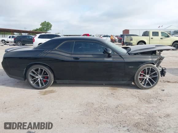 2018 Dodge Challenger R/T with VIN 2C3CDZBT0JH305691, listed as a IAAI auction lot 42813996 with 67,602 mi miles and . Bid and sale history available at DreamBid. Image 14.