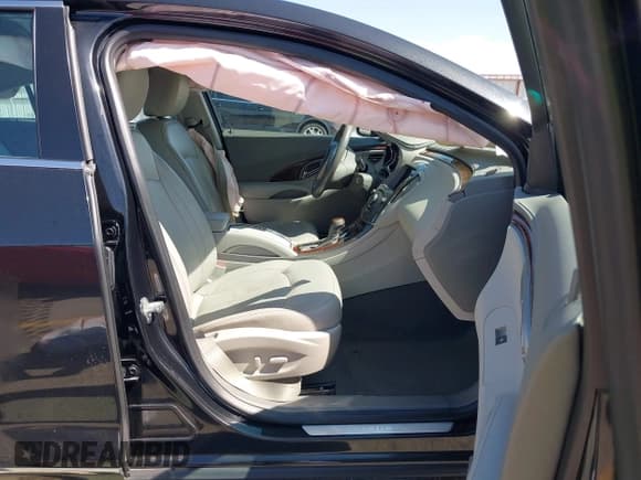 ✅ 2013 Buick LaCrosse Leather • VIN: 1G4GC5ER4DF256294 • Lot: 41924078. Listed on IAAI with 158,402 mi. Free auction sales archive from the USA and detailed vehicle history report at DreamBid. Image 5.