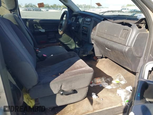 ✅ 2004 Dodge 1500 SLT • VIN: 1D7HA16D64J114283 • Lot: 43898315. Listed on IAAI with 264,477 mi. Free auction sales archive from the USA and detailed vehicle history report at DreamBid. Image 5.