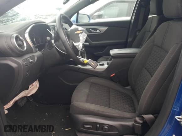 2019 Chevrolet Blazer with VIN 3GNKBGRS1KS644383, listed as a Copart auction lot 51079654 with 42,140 mi miles and . Bid and sale history available at DreamBid. Image 7.