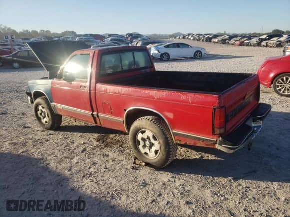 1993 Chevrolet S-10 EL X81 с VIN 1GCCT14Z1P8177204, выставлен на аукционе Copart как лот 75441374 с пробегом 201 763 миль миль и Списание • Salvage title. История ставок и продаж доступна на DreamBid. Изображение 2.