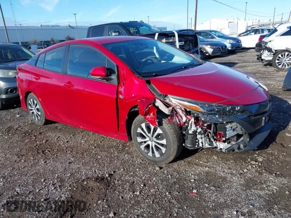 ✅ 2022 Toyota Prius LE • VIN: JTDKAMFP4N3210995 • Лот: 43557756. Опубликован ранее на IAAI с пробегом 31 917 миль. Бесплатный доступ к архиву аукционных продаж из США и подробный отчёт об истории автомобиля на DreamBid. Изображение 1.