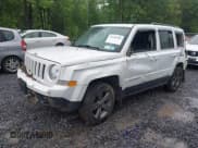 ✅ 2015 Jeep Patriot Latitude • VIN: 1C4NJRFB8FD217989 • Лот: 42446956. Опубликован ранее на IAAI с пробегом 141 787 миль. Бесплатный доступ к архиву аукционных продаж из США и подробный отчёт об истории автомобиля на DreamBid. Изображение 2.