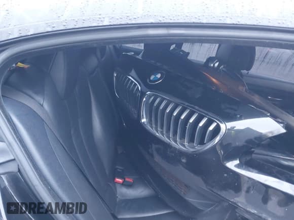 ✅ 2016 BMW 6 Series 640i xDrive • VIN: WBA6D2C59GGT65504 • Lot: 43792697. Wystawiony na IAAI z przebiegiem 79 905 mil. Bezpłatny archiwum sprzedaży aukcyjnych z USA i szczegółowy raport historii pojazdu na DreamBid. Zdjęcie 8.