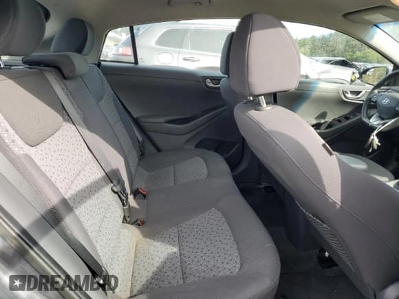 ✅ 2018 Hyundai Ioniq Blue • VIN: KMHC65LCXJU067709 • Lot: 51449965. Wystawiony na Copart z przebiegiem 61 880 mil. Bezpłatny archiwum sprzedaży aukcyjnych z USA i szczegółowy raport historii pojazdu na DreamBid. Zdjęcie 10.