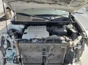 ✅ 2013 Toyota Highlander SE • VIN: 5TDZK3EH7DS094463 • Лот: 82536645. Опубликован ранее на Copart с пробегом 70 272 миль. Бесплатный доступ к архиву аукционных продаж из США и подробный отчёт об истории автомобиля на DreamBid. Изображение 12.