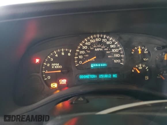 ✅ 2005 Chevrolet Silverado 1500 • VIN: 1GCEC19V95Z348240 • Лот: 56869465. Опубликован ранее на Copart с пробегом 251 012 миль. Бесплатный доступ к архиву аукционных продаж из США и подробный отчёт об истории автомобиля на DreamBid. Изображение 9.