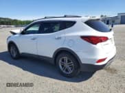✅ 2017 Hyundai Santa Fe 2.4L • VIN: 5NMZUDLB9HH019304 • Lot: 57956045. Wystawiony na Copart z przebiegiem 140 037 mil. Bezpłatny archiwum sprzedaży aukcyjnych z USA i szczegółowy raport historii pojazdu na DreamBid. Zdjęcie 2.