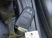 ✅ 2019 Jeep Cherokee Latitude Plus • VIN: 1C4PJLLB0KD202259 • Lot: 43523124. Wystawiony na IAAI z przebiegiem 139 184 mil. Bezpłatny archiwum sprzedaży aukcyjnych z USA i szczegółowy raport historii pojazdu na DreamBid. Zdjęcie 11.