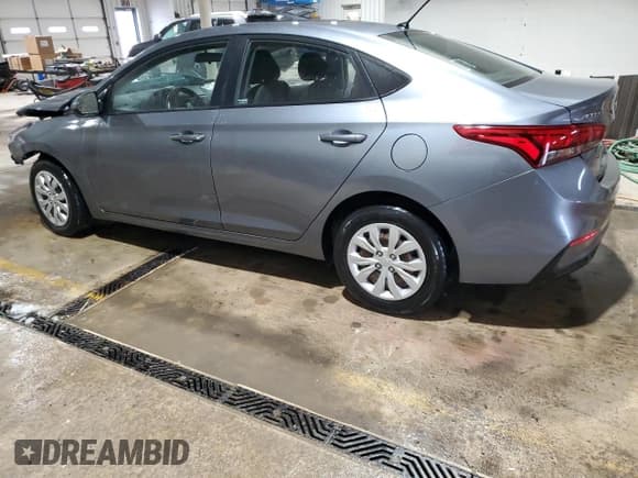 ✅ 2020 Hyundai Accent SE • VIN: 3KPC24A65LE114072 • Лот: 45196995. Опубликован ранее на Copart с пробегом 99 477 миль. Бесплатный доступ к архиву аукционных продаж из США и подробный отчёт об истории автомобиля на DreamBid. Изображение 2.