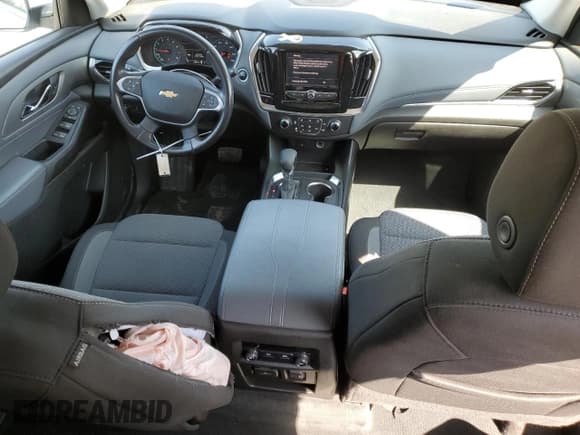 ✅ 2021 Chevrolet Traverse LT Cloth • VIN: 1GNEVMKW7MJ145219 • Lot: 51506295. Wystawiony na Copart z przebiegiem 122 864 mil. Bezpłatny archiwum sprzedaży aukcyjnych z USA i szczegółowy raport historii pojazdu na DreamBid. Zdjęcie 8.