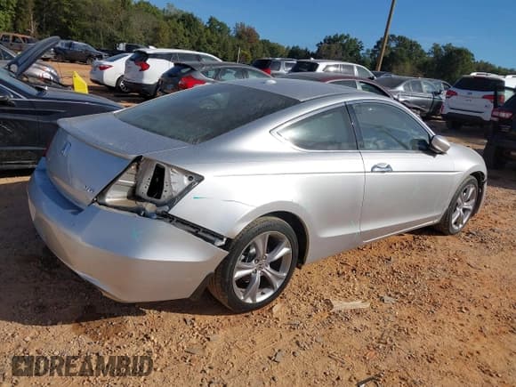 ✅ 2012 Honda Accord EX-L • VIN: 1HGCS2B85CA001571 • Lot: 43381802. Listed on IAAI with 180,516 mi. Free auction sales archive from the USA and detailed vehicle history report at DreamBid. Image 4.