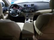 ✅ 2011 Toyota Highlander • VIN: 5TDBK3EH5BS079460 • Лот: 81057285. Опубликован ранее на Copart с пробегом 140 708 миль. Бесплатный доступ к архиву аукционных продаж из США и подробный отчёт об истории автомобиля на DreamBid. Изображение 8.