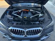 ✅ 2021 BMW X5 xDrive45e • VIN: 5UXTA6C00M9E62828 • Лот: 92929395. Опубликован ранее на Copart с пробегом 108 569 миль. Бесплатный доступ к архиву аукционных продаж из США и подробный отчёт об истории автомобиля на DreamBid. Изображение 9.