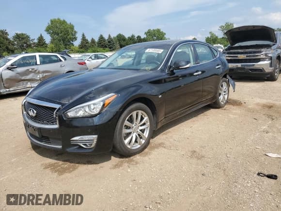 ✅ 2019 Infiniti Q70 Luxe • VIN: JN1BY1ARXKM585950 • Lot: 67108585. Listed on Copart with 52,271 mi. Free auction sales archive from the USA and detailed vehicle history report at DreamBid. Image 1.