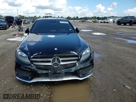 ✅ 2017 Mercedes-Benz C 300 • VIN: 55SWF4JB4HU203985 • Lot: 81244005. Wystawiony na Copart z przebiegiem 108 868 mil. Bezpłatny archiwum sprzedaży aukcyjnych z USA i szczegółowy raport historii pojazdu na DreamBid. Zdjęcie 13.