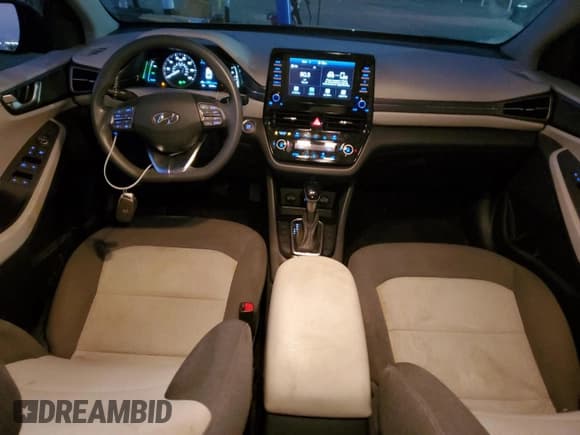 ✅ 2020 Hyundai Ioniq Blue • VIN: KMHC65LC1LU208086 • Lot: 91796885. Wystawiony na Copart z przebiegiem 86 305 mil. Bezpłatny archiwum sprzedaży aukcyjnych z USA i szczegółowy raport historii pojazdu na DreamBid. Zdjęcie 8.