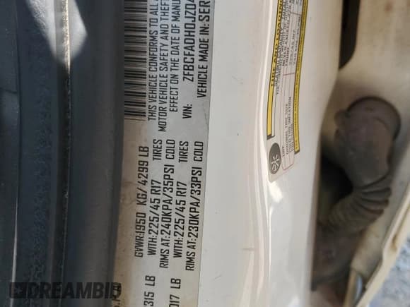 ✅ 2018 FIAT 500L Trekking • VIN: ZFBCFADH0JZ040595 • Lot: 70632994. Listed on Copart with 129,252 mi. Free auction sales archive from the USA and detailed vehicle history report at DreamBid. Image 13.