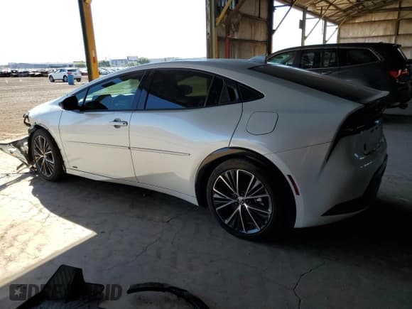 ✅ 2023 Toyota Prius XLE • VIN: JTDADABU1P3001097 • Лот: 81800055. Опубликован ранее на Copart с пробегом 40 038 миль. Бесплатный доступ к архиву аукционных продаж из США и подробный отчёт об истории автомобиля на DreamBid. Изображение 2.