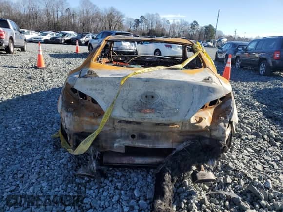 2015 Hyundai Genesis Coupe Ultimate с VIN KMHHU6KJ1FU129152, выставлен на аукционе Copart как лот 86742324 с пробегом Не указан миль и Списание • Salvage title. История ставок и продаж доступна на DreamBid. Изображение 6.