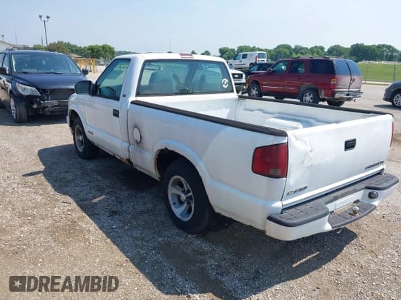 ✅ 1999 Chevrolet S-10 LS • VIN: 1GCCS14X3XK240212 • Лот: 42671847. Опубликован ранее на IAAI с пробегом 159 804 миль. Бесплатный доступ к архиву аукционных продаж из США и подробный отчёт об истории автомобиля на DreamBid. Изображение 3.