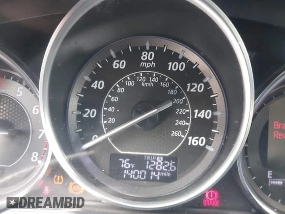 ✅ 2014 Mazda 6 i Grand Touring • VIN: JM1GJ1W62E1126147 • Lot: 43697289. Listed on IAAI with 140,014 mi. Free auction sales archive from the USA and detailed vehicle history report at DreamBid. Image 15.