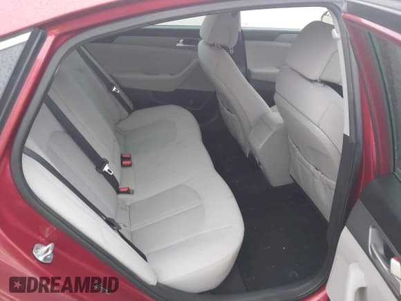 ✅ 2016 Hyundai Sonata SE • VIN: 5NPE24AF9GH289029 • Лот: 43299812. Опубликован ранее на IAAI с пробегом 111 633 миль. Бесплатный доступ к архиву аукционных продаж из США и подробный отчёт об истории автомобиля на DreamBid. Изображение 8.