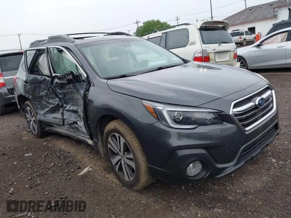 ✅ 2018 Subaru Outback Limited • VIN: 4S4BSANCXJ3367396 • Lot: 42312755. Listed on IAAI with 98,541 mi. Free auction sales archive from the USA and detailed vehicle history report at DreamBid. Image 1.