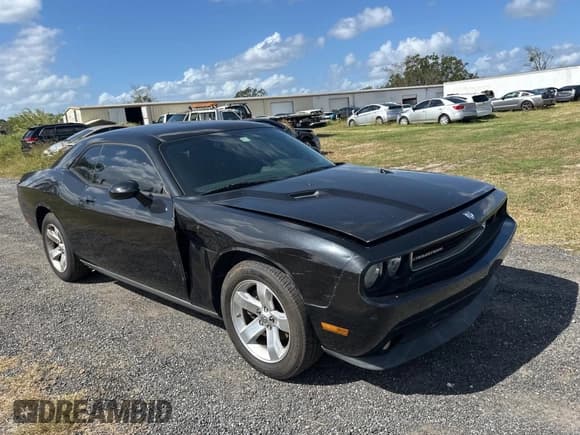 ✅ 2009 Dodge Challenger SE • VIN: 2B3LJ44V89H577103 • Lot: 78902264. Wystawiony na Copart z przebiegiem 172 791 mil. Bezpłatny archiwum sprzedaży aukcyjnych z USA i szczegółowy raport historii pojazdu na DreamBid. Zdjęcie 1.