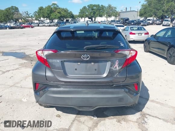 ✅ 2019 Toyota C-HR XLE • VIN: NMTKHMBX8KR076177 • Lot: 42480171. Listed on IAAI with 45,335 mi. Free auction sales archive from the USA and detailed vehicle history report at DreamBid. Image 17.