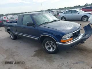 ✅ 1999 Chevrolet S-10 LS • VIN: 1GCCS19X8X8160572 • Lot: 42712147. Listed on IAAI with 150,886 mi. Free auction sales archive from the USA and detailed vehicle history report at DreamBid. Image 1.