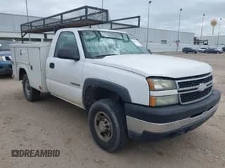 ✅ 2007 Chevrolet Silverado 2500HD Work Truck • VIN: 1GBHC24U57E123605 • Lot: 42027406. Wystawiony na IAAI z przebiegiem 201 311 mil. Bezpłatny archiwum sprzedaży aukcyjnych z USA i szczegółowy raport historii pojazdu na DreamBid. Zdjęcie 1.