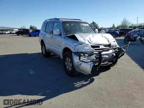 ✅ 2004 Mitsubishi Montero Limited • VIN: JA4MW51S74J010242 • Lot: 89154515. Listed on Copart with 200,044 mi. Free auction sales archive from the USA and detailed vehicle history report at DreamBid. Image 11.
