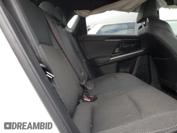 ✅ 2024 Toyota bZ4X XLE • VIN: JTMABACA4RA087675 • Lot: 87002155. Wystawiony na Copart z przebiegiem 14 981 mil. Bezpłatny archiwum sprzedaży aukcyjnych z USA i szczegółowy raport historii pojazdu na DreamBid. Zdjęcie 11.