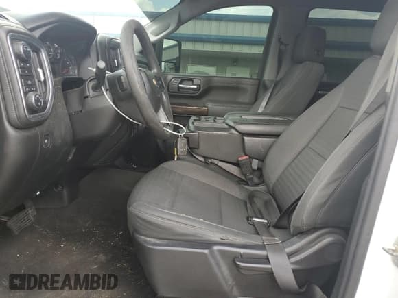 ✅ 2020 Chevrolet Silverado 2500HD LT • VIN: 1GC1YNEY4LF302224 • Lot: 71690955. Listed on Copart with 179,487 mi. Free auction sales archive from the USA and detailed vehicle history report at DreamBid. Image 7.