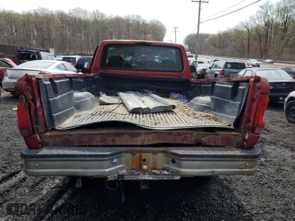 ✅ 1997 Ford F-350 • VIN: 1FTHF36F4VEB28332 • Lot: 51759825. Listed on Copart with Not provided. Free auction sales archive from the USA and detailed vehicle history report at DreamBid. Image 6.