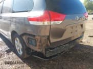 ✅ 2014 Toyota Sienna LE AAS • VIN: 5TDKK3DC5ES464205 • Lot: 43066275. Listed on IAAI with 194,999 mi. Free auction sales archive from the USA and detailed vehicle history report at DreamBid. Image 6.