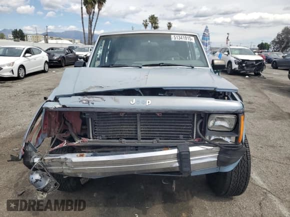 ✅ 1988 Jeep Cherokee • VIN: 1JCMT782XJT081448 • Lot: 51341915. Listed on Copart with 178,057 mi. Free auction sales archive from the USA and detailed vehicle history report at DreamBid. Image 5.