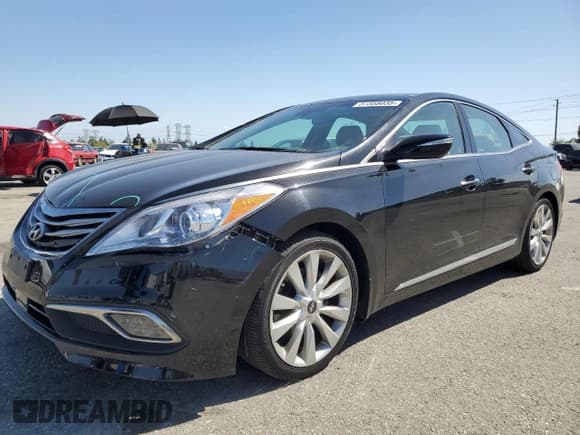 ✅ 2017 Hyundai Azera Limited • VIN: KMHFH4JG1HA590961 • Лот: 57358035. Опубликован ранее на Copart с пробегом 66 985 миль. Бесплатный доступ к архиву аукционных продаж из США и подробный отчёт об истории автомобиля на DreamBid. Изображение 1.