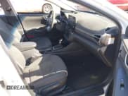 ✅ 2020 Hyundai Ioniq Blue • VIN: KMHC65LC4LU243088 • Lot: 41465637. Wystawiony na IAAI z przebiegiem 141 081 mil. Bezpłatny archiwum sprzedaży aukcyjnych z USA i szczegółowy raport historii pojazdu na DreamBid. Zdjęcie 5.