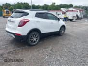 ✅ 2017 Buick Encore Sport Touring • VIN: KL4CJ1SBXHB132322 • Lot: 43037015. Wystawiony na IAAI z przebiegiem 115 104 mil. Bezpłatny archiwum sprzedaży aukcyjnych z USA i szczegółowy raport historii pojazdu na DreamBid. Zdjęcie 4.