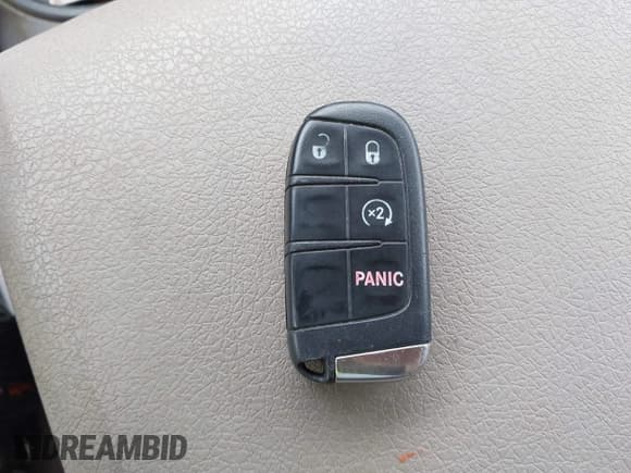 ✅ 2018 Jeep Renegade Limited • VIN: ZACCJADB2JPH42097 • Lot: 42720118. Listed on IAAI with 175,749 mi. Free auction sales archive from the USA and detailed vehicle history report at DreamBid. Image 11.