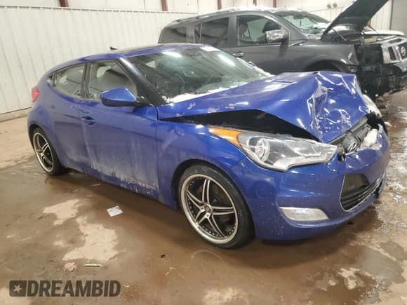 ✅ 2012 Hyundai Veloster w/Gray Int • VIN: KMHTC6AD4CU046982 • Lot: 45426685. Wystawiony na Copart z przebiegiem 212 158 mil. Bezpłatny archiwum sprzedaży aukcyjnych z USA i szczegółowy raport historii pojazdu na DreamBid. Zdjęcie 4.