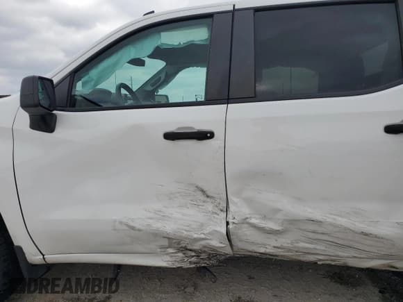 ✅ 2019 Chevrolet Silverado 1500 Custom • VIN: 3GCPYBEH9KG204831 • Lot: 84636995. Wystawiony na Copart z przebiegiem 91 548 mil. Bezpłatny archiwum sprzedaży aukcyjnych z USA i szczegółowy raport historii pojazdu na DreamBid. Zdjęcie 7.