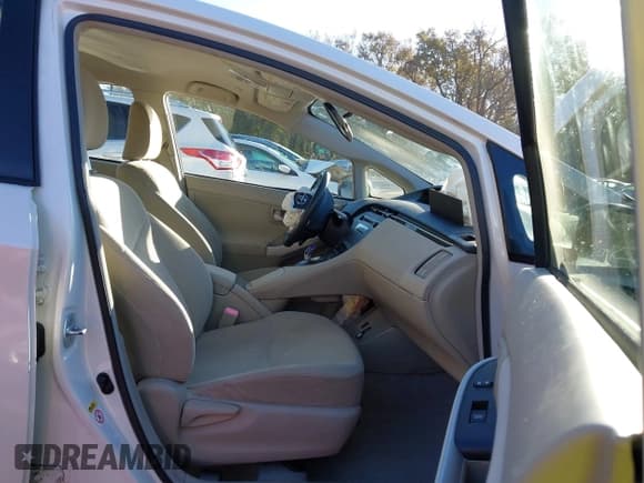 ✅ 2011 Toyota Prius I • VIN: JTDKN3DU1B5294717 • Lot: 43586748. Wystawiony na IAAI z przebiegiem 142 839 mil. Bezpłatny archiwum sprzedaży aukcyjnych z USA i szczegółowy raport historii pojazdu na DreamBid. Zdjęcie 5.